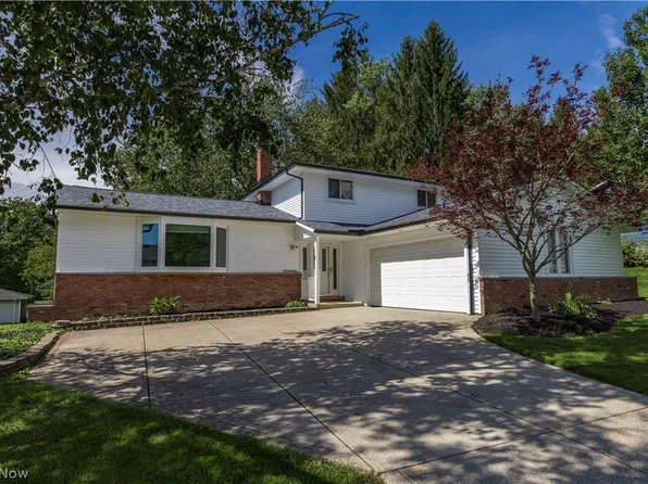 5660 Elm Hill Dr, Solon, OH 44139