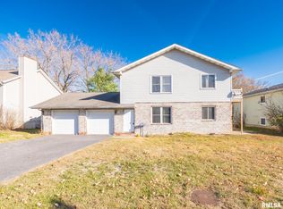 3621-3623 W Richwoods Blvd, Peoria, IL