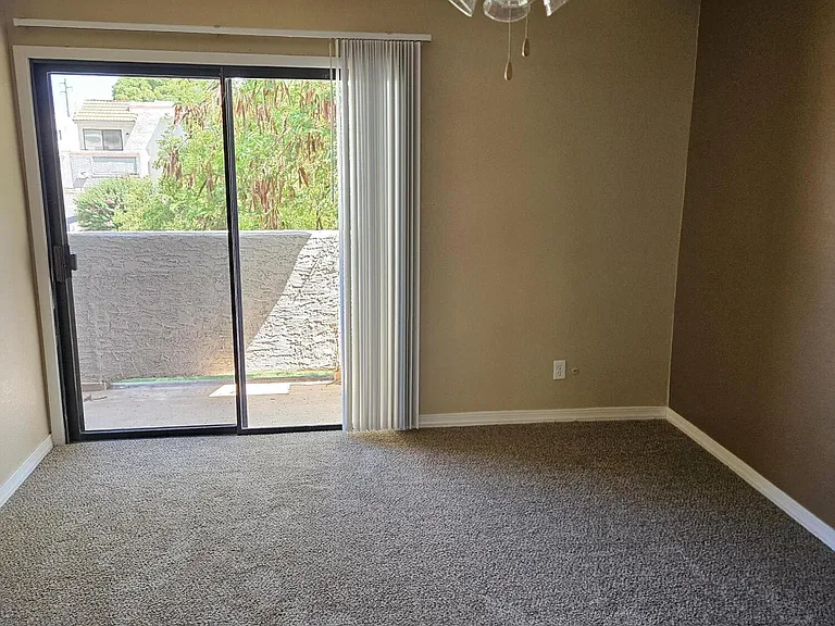 835 N Granite Reef Rd #6 — Photo 6