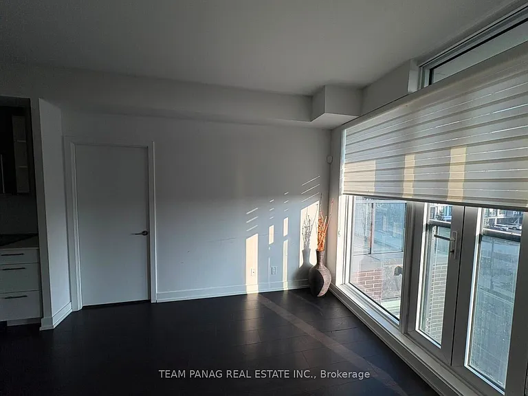215 Veterans Dr #401 — Photo 1