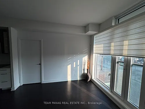 215 Veterans Dr #401 Photo 1