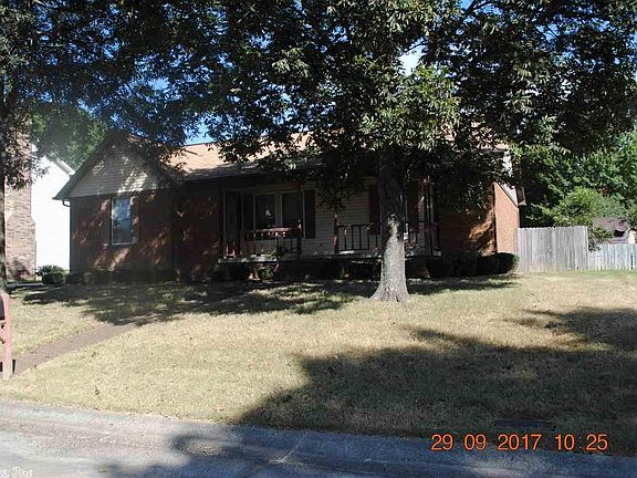 2nd image of 43 White Oak Cir