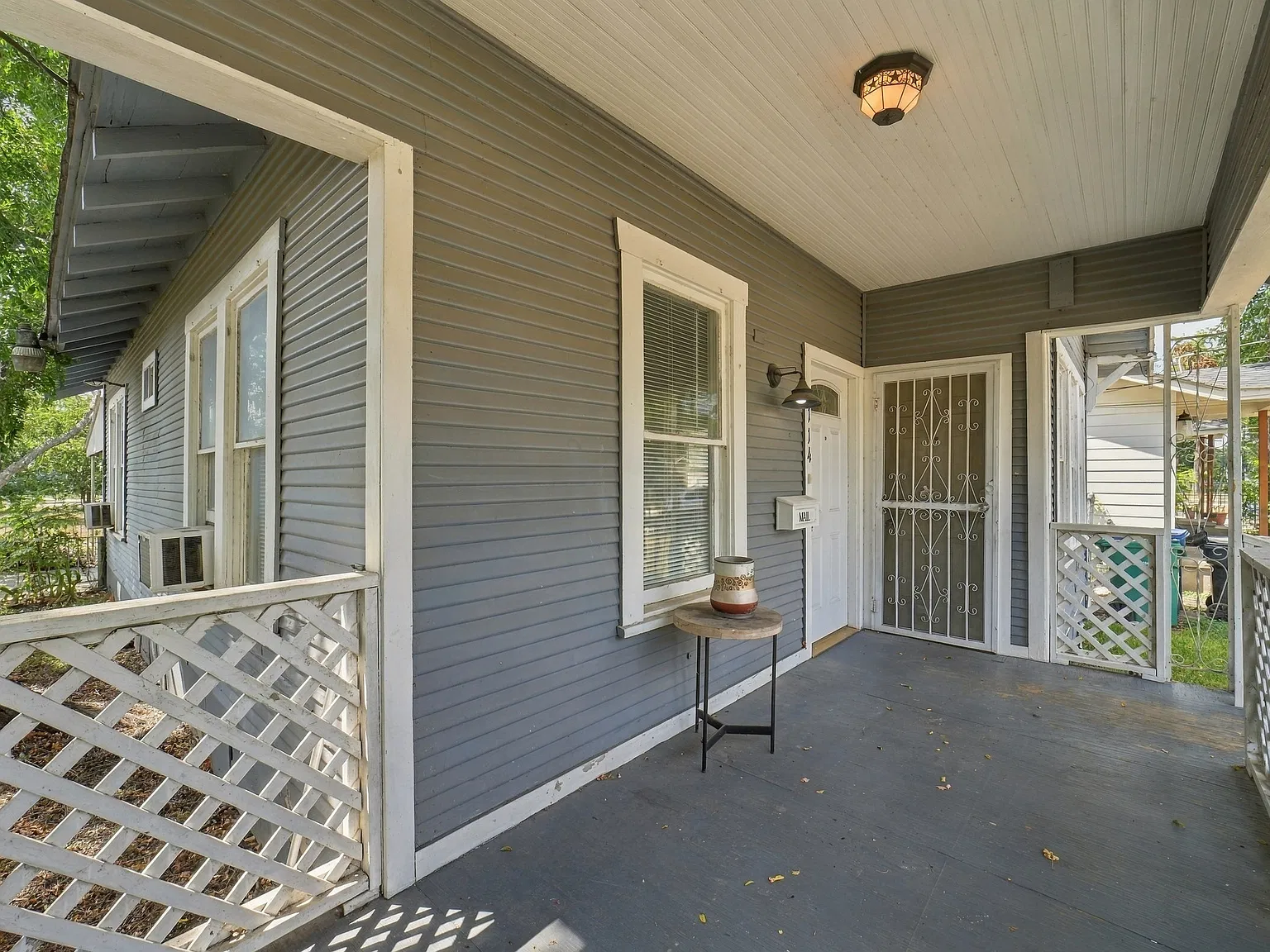 1114 Gibbs Street - 1 — Photo 4