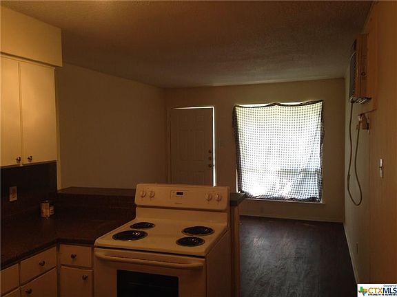 3rd image of 1241 N Lbj Dr #B