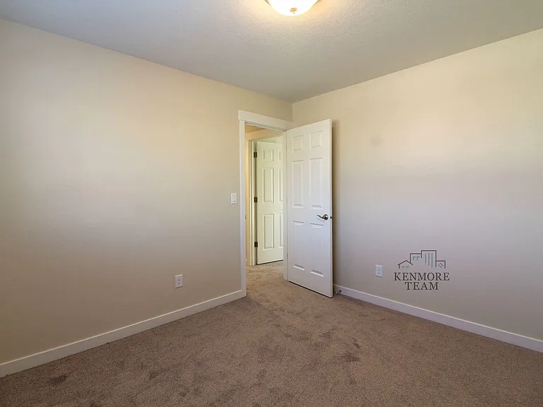 3228 S Jefferson Pl — Photo 10
