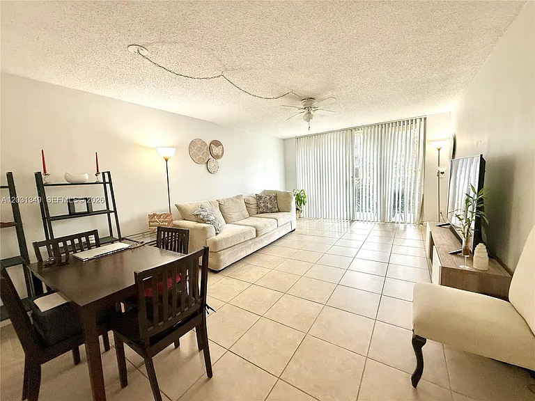 1341 SE 3rd Ave #102 — Photo 9