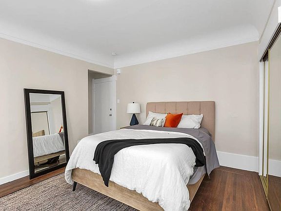 5th image of 1167 Pine St #6D