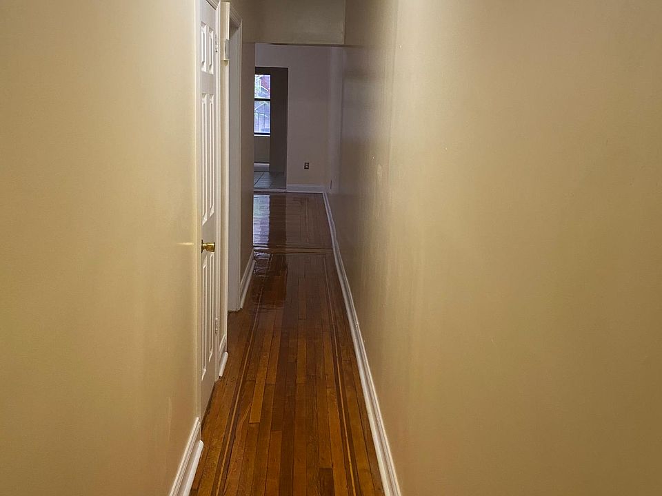 1st image of 2291 University Ave #213