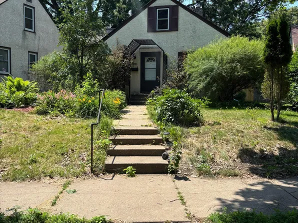 5336 Hiawatha Ln, Minneapolis, MN 55417