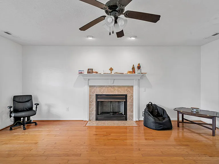 305 Foster Creek Rd — Photo 16