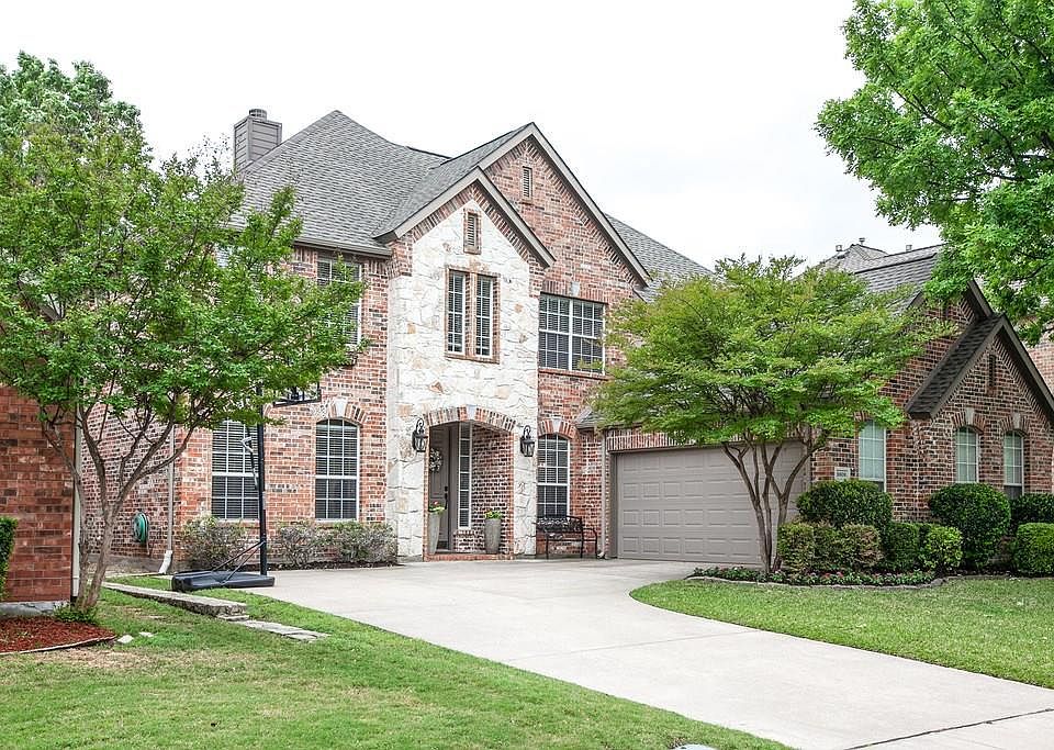 1st image of 3809 Burlington Dr