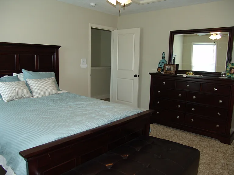 1038 Barrett Dr — Photo 13