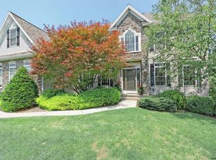 9 Stoney Heights Ct, Clifton Park, NY 12065