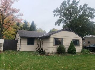 179 Jananna Dr, Berea, OH 44017