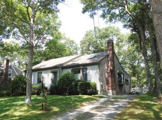 27 Pinecrest Ave, Mashpee, MA 02649