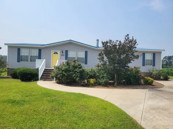3287 Catherine Lake Rd, Chinquapin, NC 28521