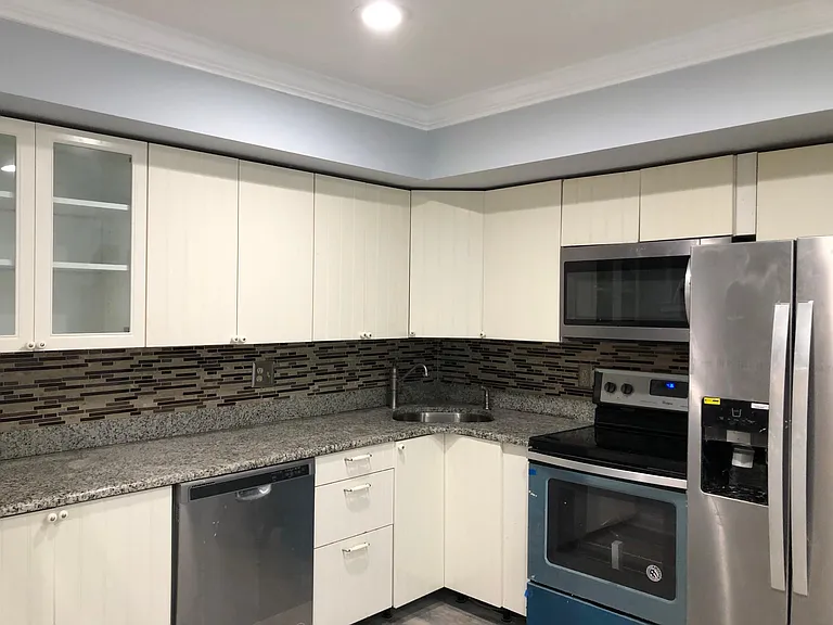 4908 Gina Ct — Photo 16