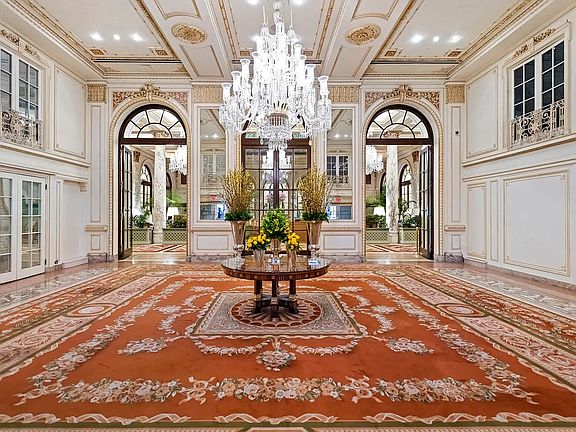 3rd image of 1 Central Park S #606