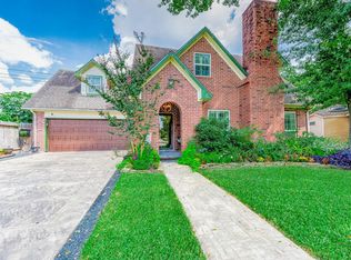 12806 Chamberlain Dr, Houston, TX 77077