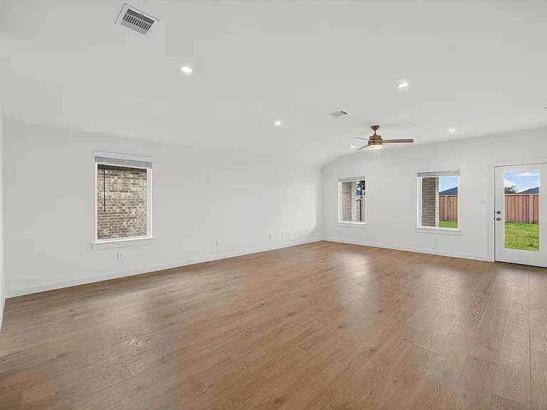 29510 Paytons Park Ct — Photo 11