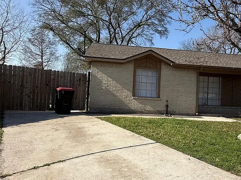 12707 Marble Dr — Photo 33