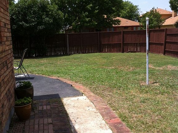3rd image of 1501 Fair Oaks Dr