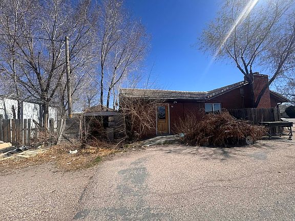 4th image of 225 E Main St