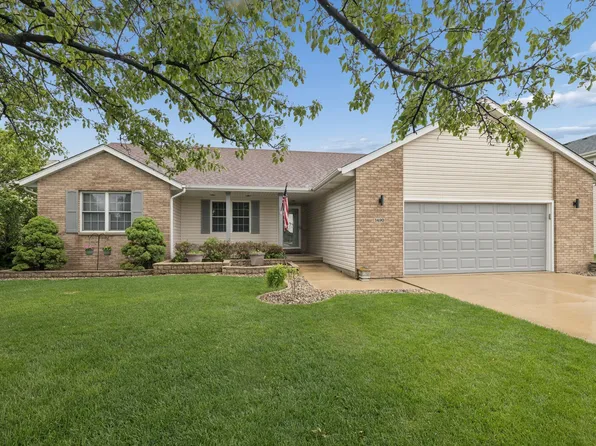 1490 Derby Dr, Bourbonnais, IL 60914