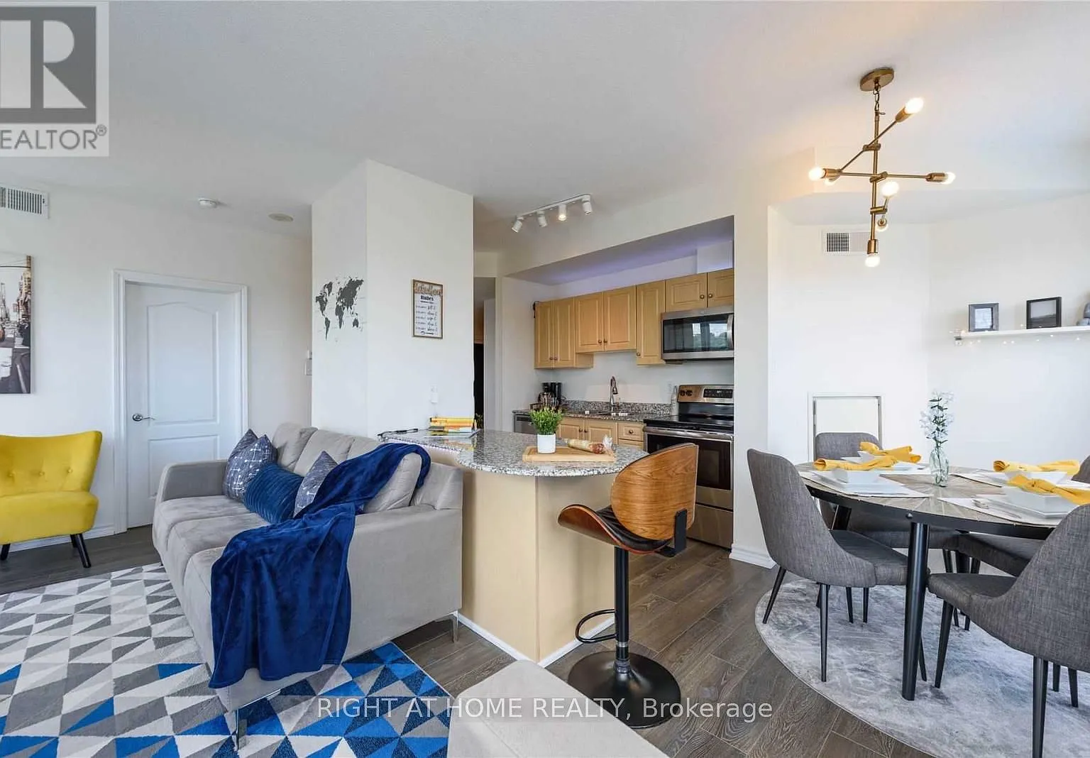 2 bed, $2,450 — Photo 4