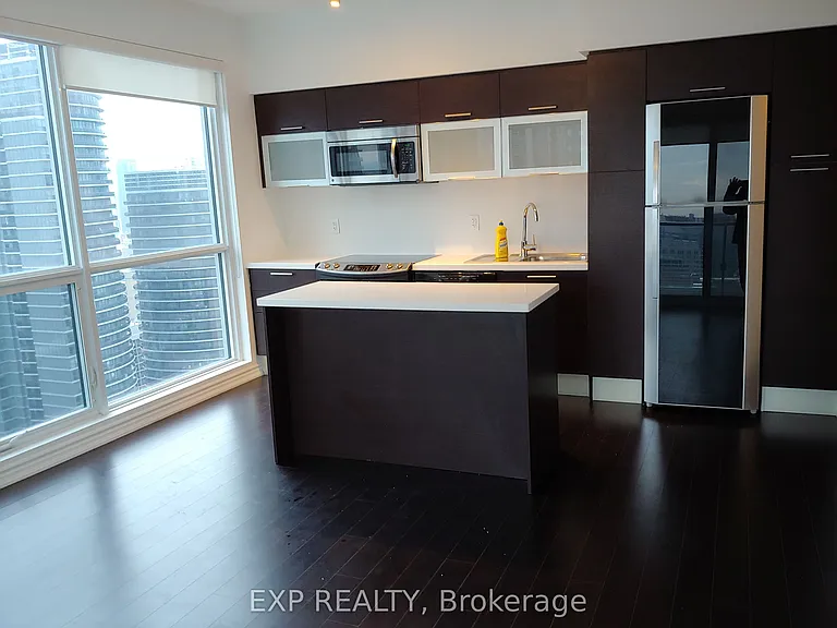 386 Yonge St #3115 — Photo 4