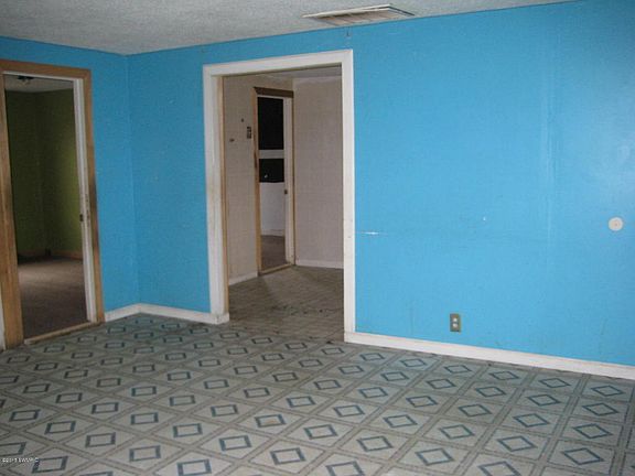 4th image of 2194 Berg Ave