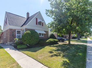 1447 S Wolf Rd, La Grange Park, IL 60162