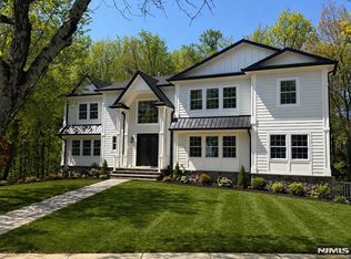 81 Eastbrook Dr, River Edge, NJ 07661
