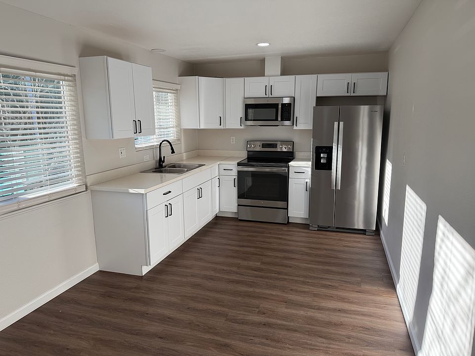 1st image of 6 Foster St Unit 6