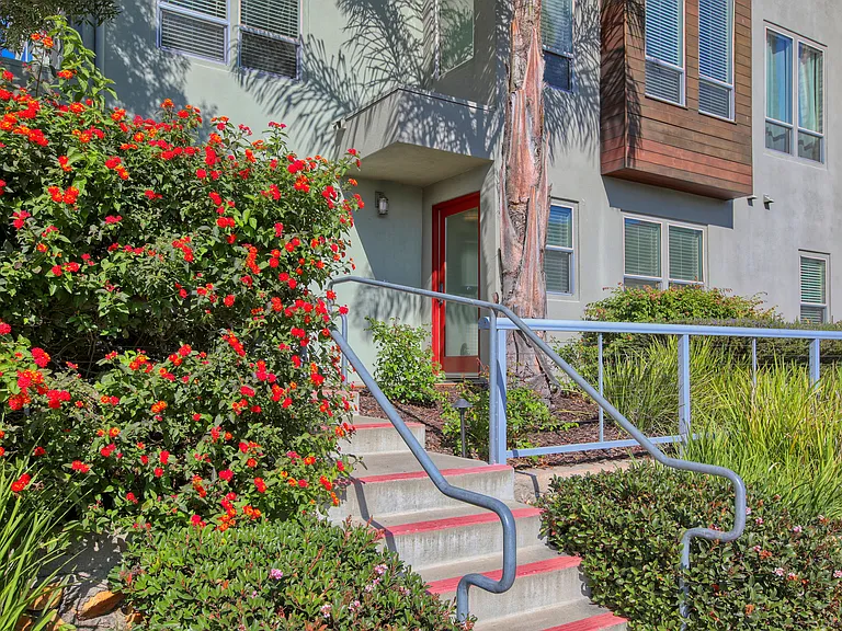 215 San Miguel St — Photo 23