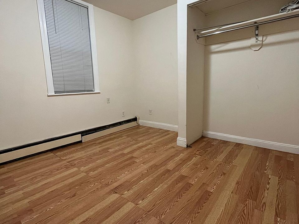 2nd image of 172 Hopkins Ave #H