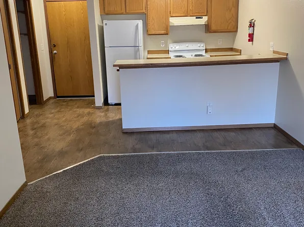 Green Tree Apartments, 1500 Russian Jack Dr #442, Anchorage, AK 99508