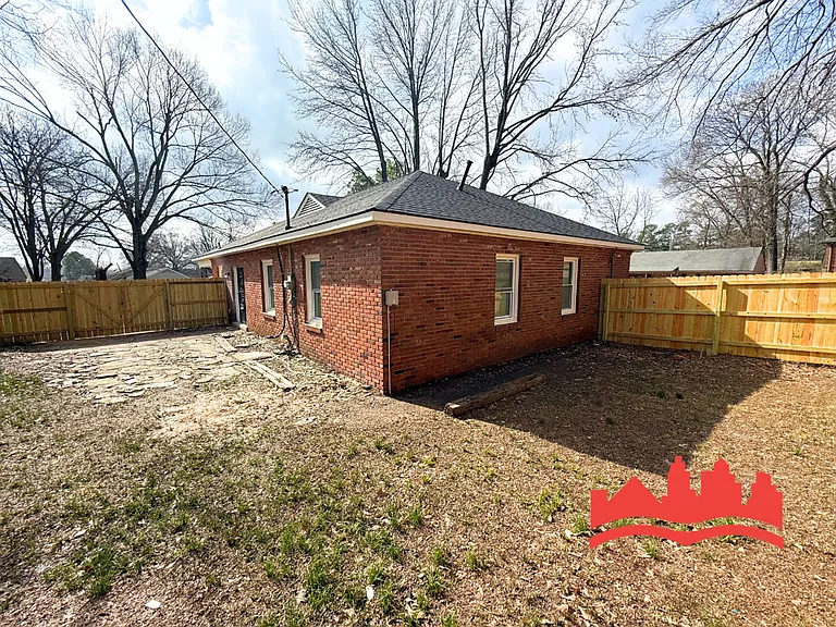 3270 Fairbanks St — Photo 18