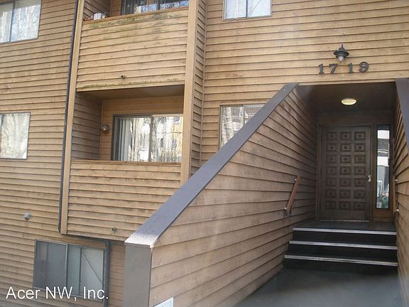 3rd image of 1719 NW 57th St APT B1