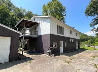 4369 Wallace Pike, Lumberport, WV 26386