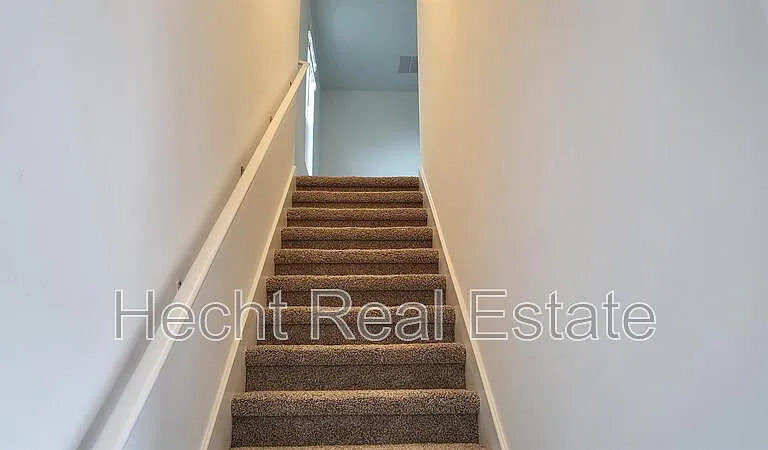348 Geode Gln — Photo 16