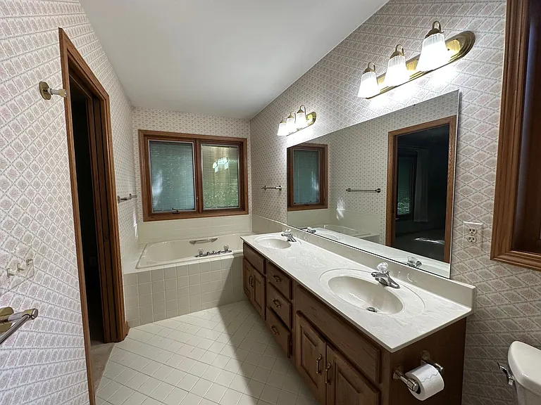 486 Ashton Ct SE — Photo 13