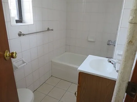 Rented by Signature Spaces NYC Corp | media 3