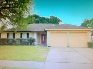 10406 Huntington Dale Dr, Houston, TX 77099