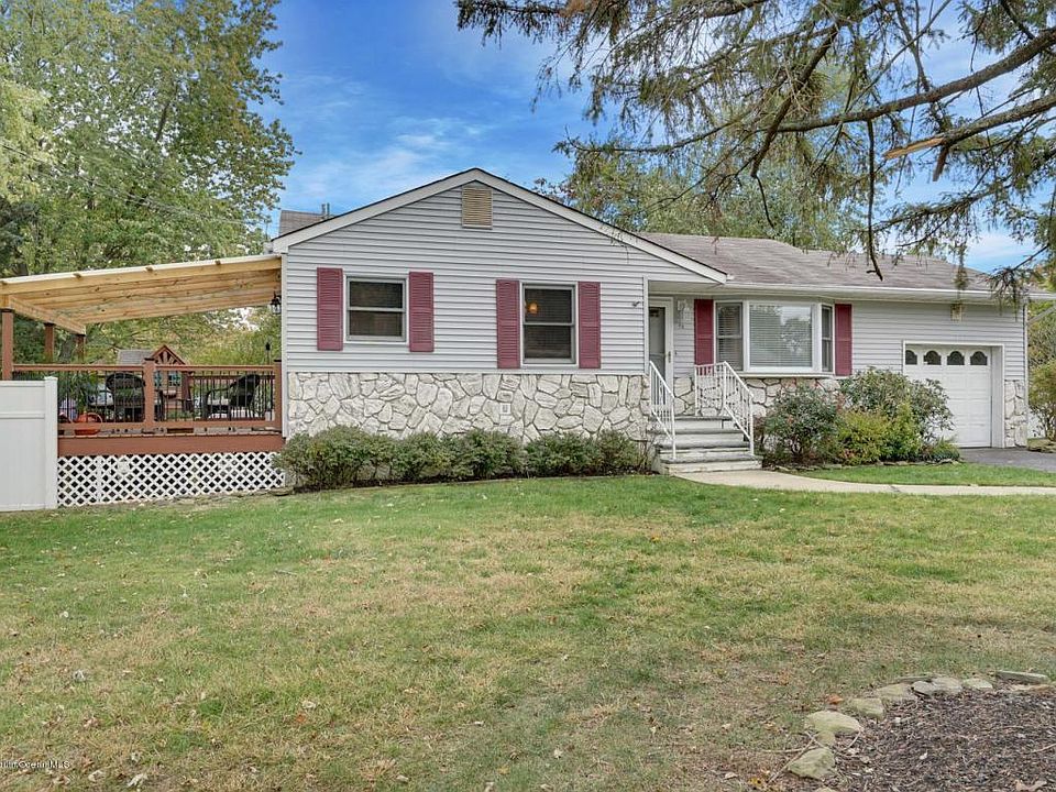 1st image of 43 Dogwood Ln