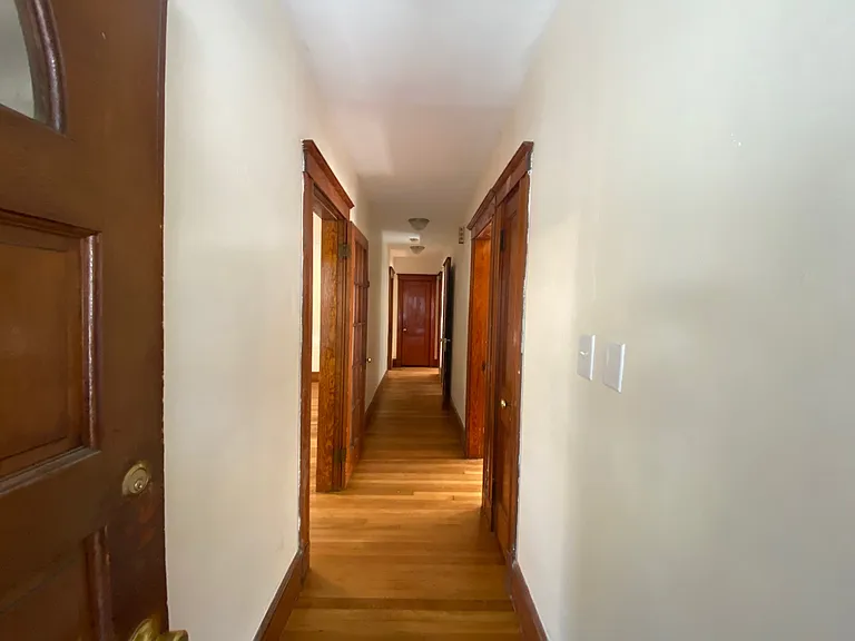 28 Aldrich St #1 — Photo 14