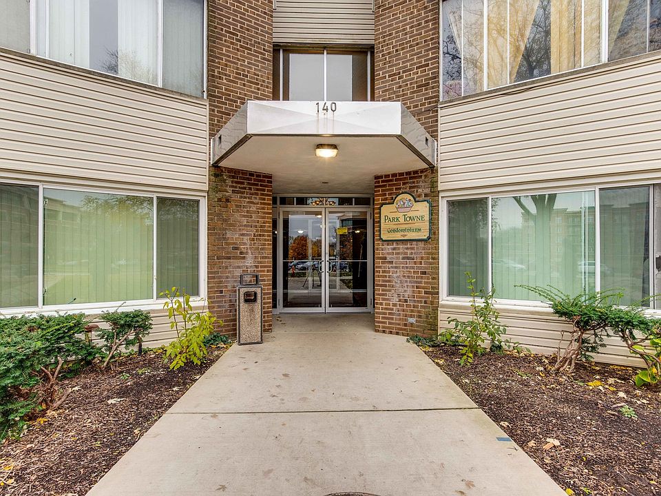 140 W Wood St Palatine, IL, 60067 - Apartments for Rent | Zillow