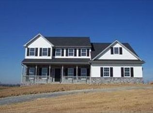 152 S Colebrook Rd, Manheim, PA 17545