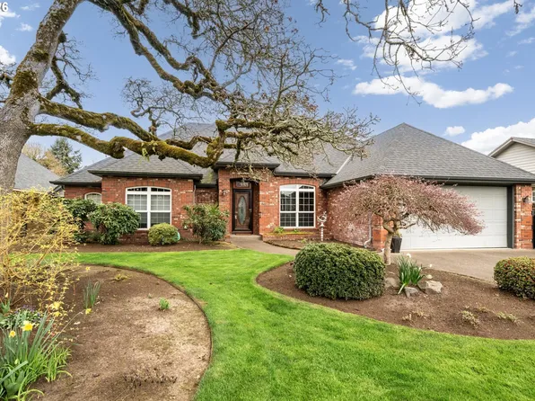 1424 Wimbledon Pl, Springfield, OR 97477