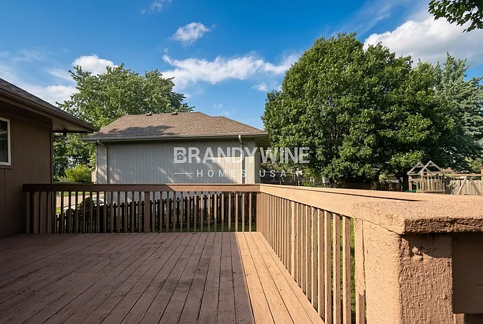 19505 Paradise Cir — Photo 16